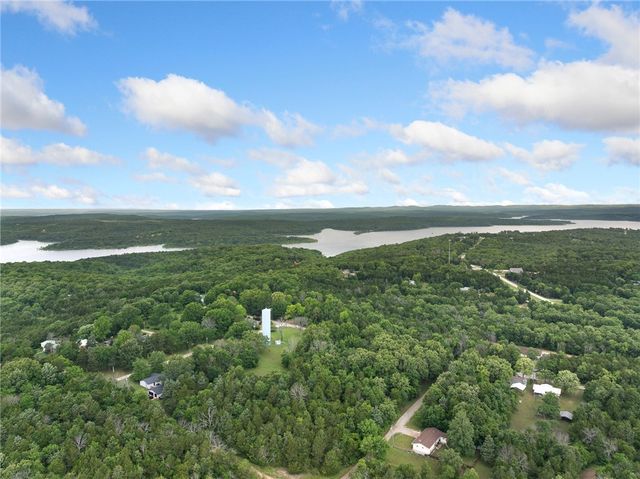 140 W Cardinal Lane, Diamond City, AR 72644