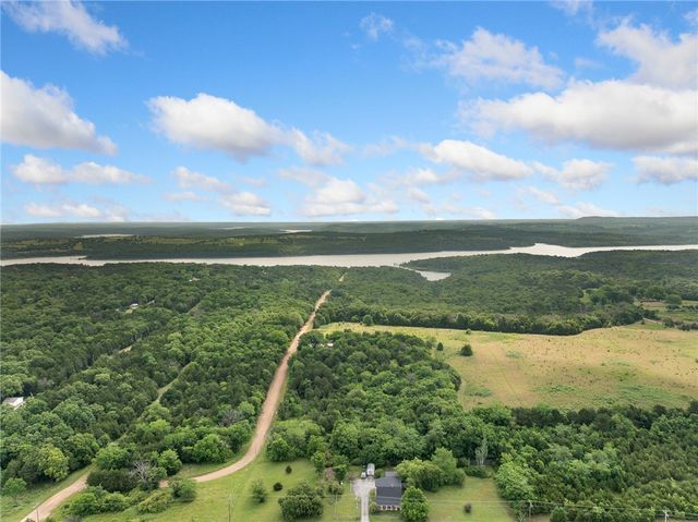 140 W Cardinal Lane, Diamond City, AR 72644