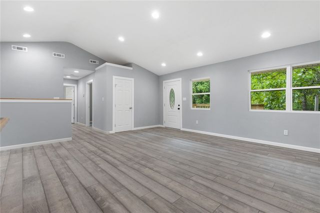 140 W Cardinal Lane, Diamond City, AR 72644