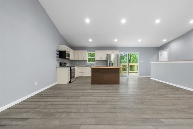 140 W Cardinal Lane, Diamond City, AR 72644