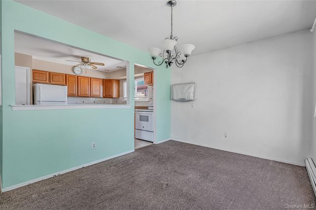 233 E Alhambra Avenue, Lindenhurst, NY 11757