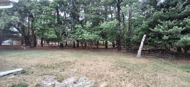 14 B Lenape Drive, Whiting, NJ 08759