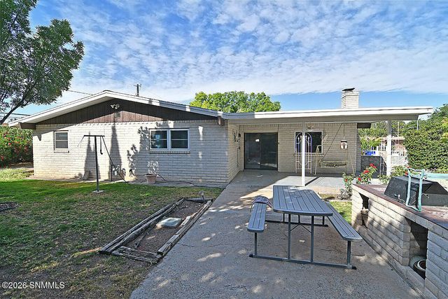 2744 Topley Avenue, Las Cruces, NM 88005