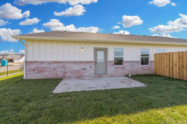 2405 S Taiga St, Goddard, KS 67052