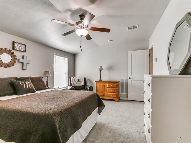 10001 Quarter Horse Trail, Yukon, OK 73099