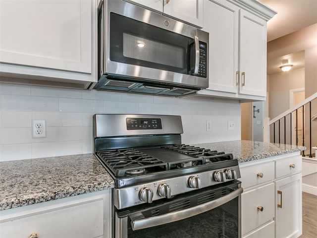 10001 Quarter Horse Trail, Yukon, OK 73099