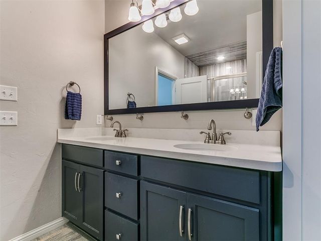 10001 Quarter Horse Trail, Yukon, OK 73099