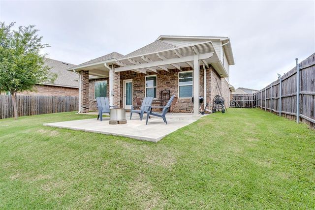 10001 Quarter Horse Trail, Yukon, OK 73099