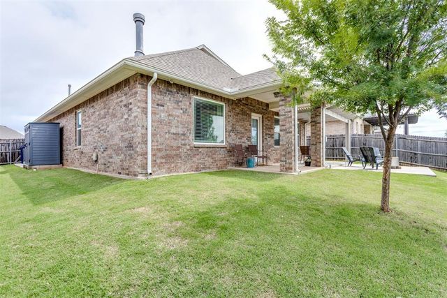 10001 Quarter Horse Trail, Yukon, OK 73099