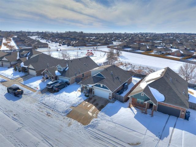 10001 Quarter Horse Trail, Yukon, OK 73099