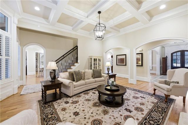 2294 Weeping Oak Drive, Braselton, GA 30517