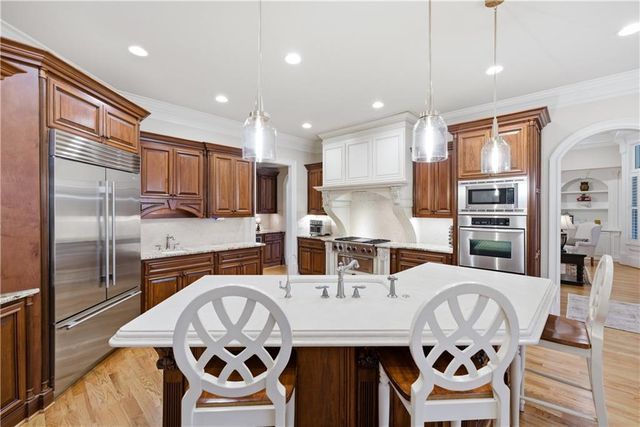 2294 Weeping Oak Drive, Braselton, GA 30517