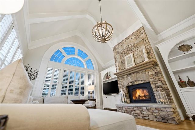 2294 Weeping Oak Drive, Braselton, GA 30517