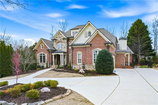 2294 Weeping Oak Drive, Braselton, GA 30517