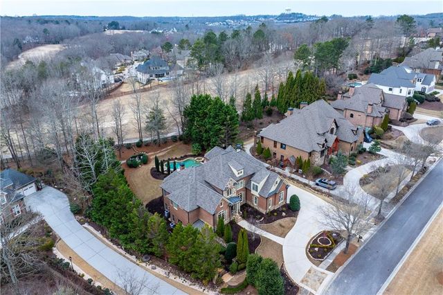 2294 Weeping Oak Drive, Braselton, GA 30517