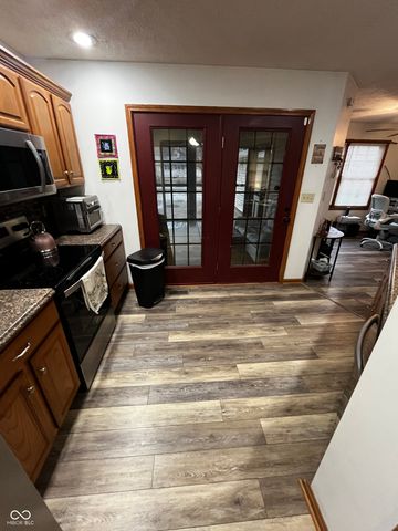 410 E Illinois Street, Brazil, IN 47834