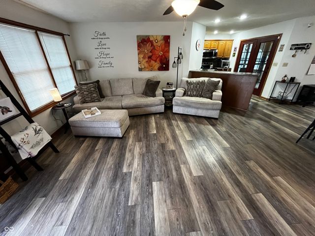 410 E Illinois Street, Brazil, IN 47834