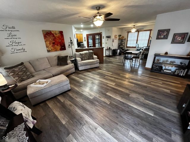 410 E Illinois Street, Brazil, IN 47834