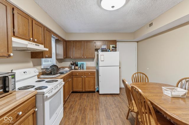 5744 E 18th Street, Indianapolis, IN 46218