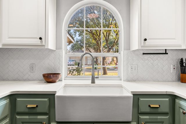 10616 Whitney Trace, Waco, TX 76708