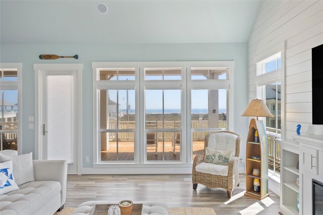 3733 Biscayne Beach Road, Port Bolivar, TX 77650