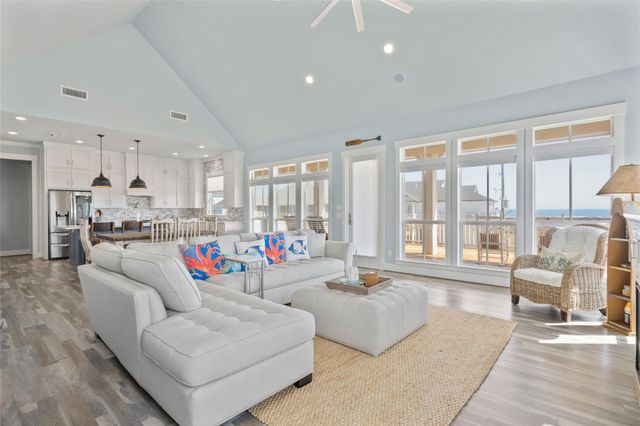 3733 Biscayne Beach Road, Port Bolivar, TX 77650