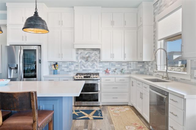 3733 Biscayne Beach Road, Port Bolivar, TX 77650