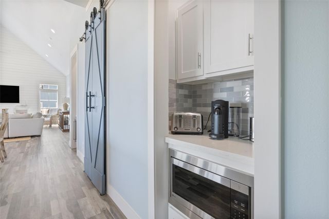 3733 Biscayne Beach Road, Port Bolivar, TX 77650