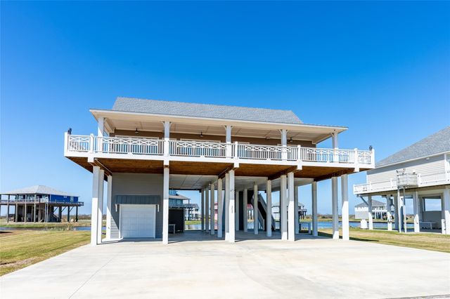 3733 Biscayne Beach Road, Port Bolivar, TX 77650
