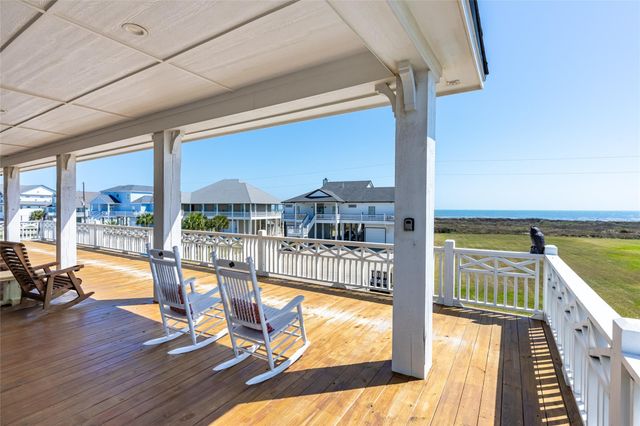 3733 Biscayne Beach Road, Port Bolivar, TX 77650