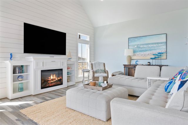 3733 Biscayne Beach Road, Port Bolivar, TX 77650