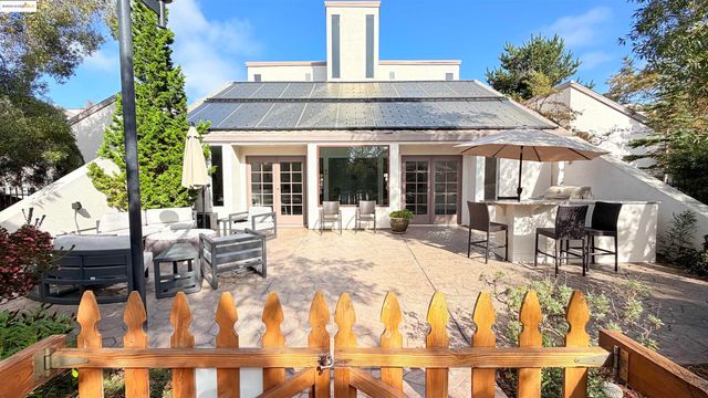 2101 Shoreline Drive 265, Alameda, CA 94501