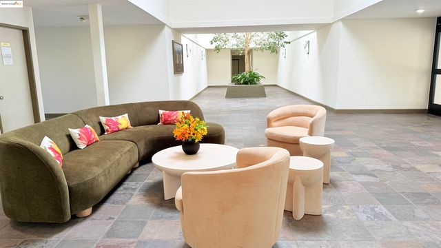 2101 Shoreline Drive 265, Alameda, CA 94501