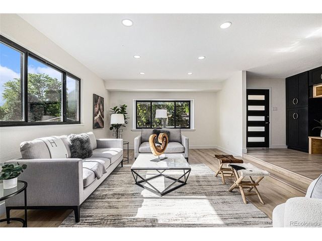 2140 Tabor Dr, Lakewood, CO 80215