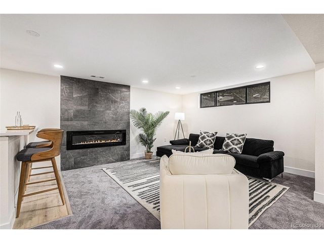 2140 Tabor Dr, Lakewood, CO 80215