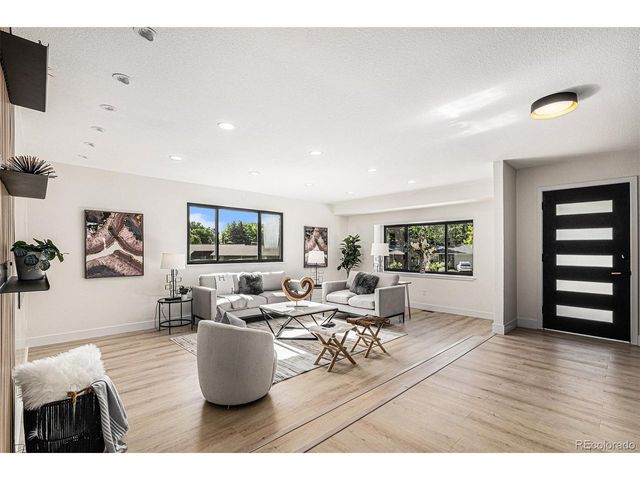 2140 Tabor Dr, Lakewood, CO 80215