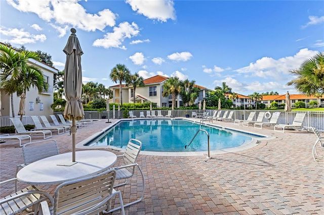 1319 Egrets LNDG # 204, Naples, FL 34108