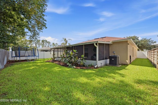 1663 E JAYHAWK Lane E, Jacksonville, FL 32221