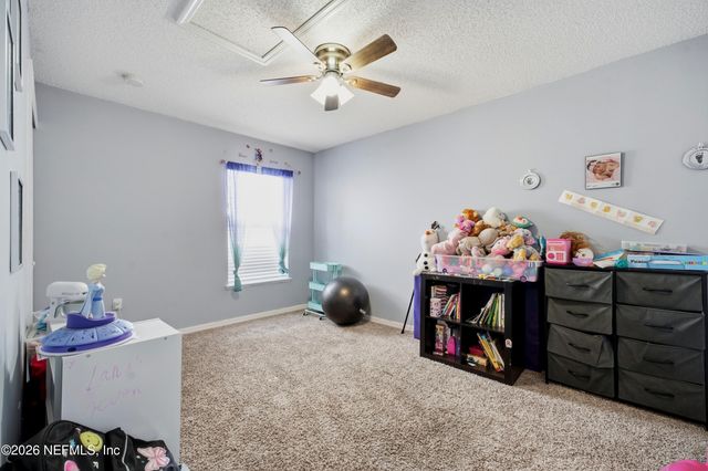 1663 E JAYHAWK Lane E, Jacksonville, FL 32221