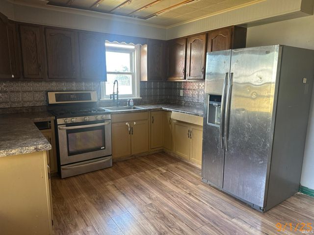 1233 11th Street, Tell City, IN 47586