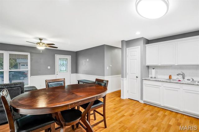 2916 Oriental Drive, Florissant, MO 63031