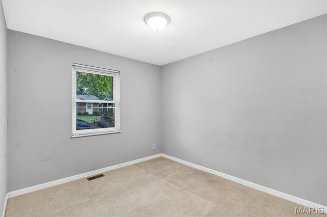 2916 Oriental Drive, Florissant, MO 63031