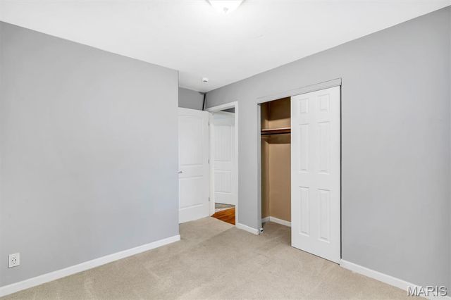 2916 Oriental Drive, Florissant, MO 63031