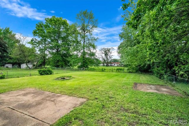 2916 Oriental Drive, Florissant, MO 63031