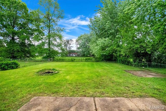 2916 Oriental Drive, Florissant, MO 63031