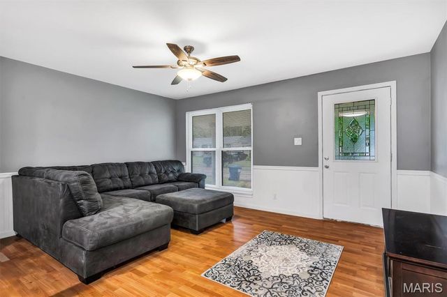 2916 Oriental Drive, Florissant, MO 63031