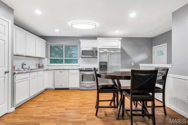 2916 Oriental Drive, Florissant, MO 63031
