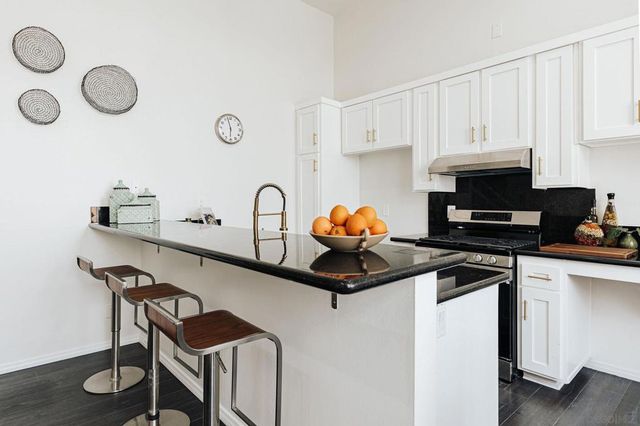 4652 Don Lorenzo Dr A, Los Angeles, CA 90008