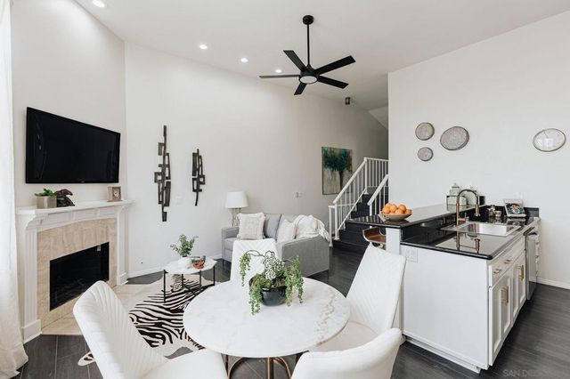 4652 Don Lorenzo Dr A, Los Angeles, CA 90008