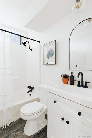 4652 Don Lorenzo Dr A, Los Angeles, CA 90008